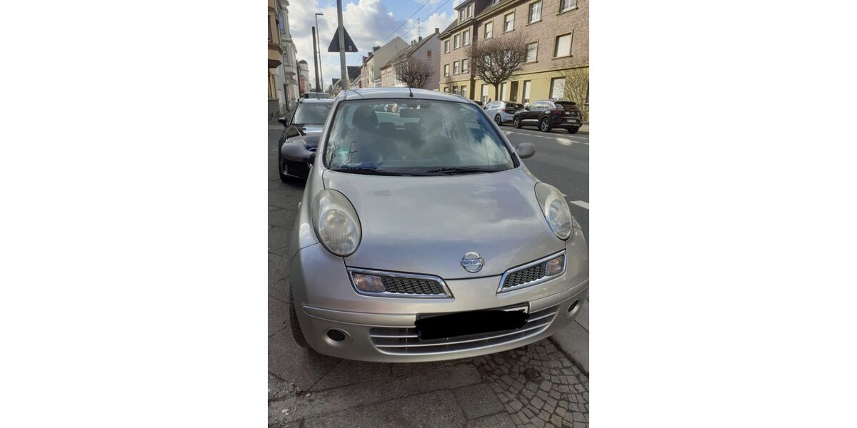 Nissan Micra 180.800 km 800 &euro; Solingen 42655