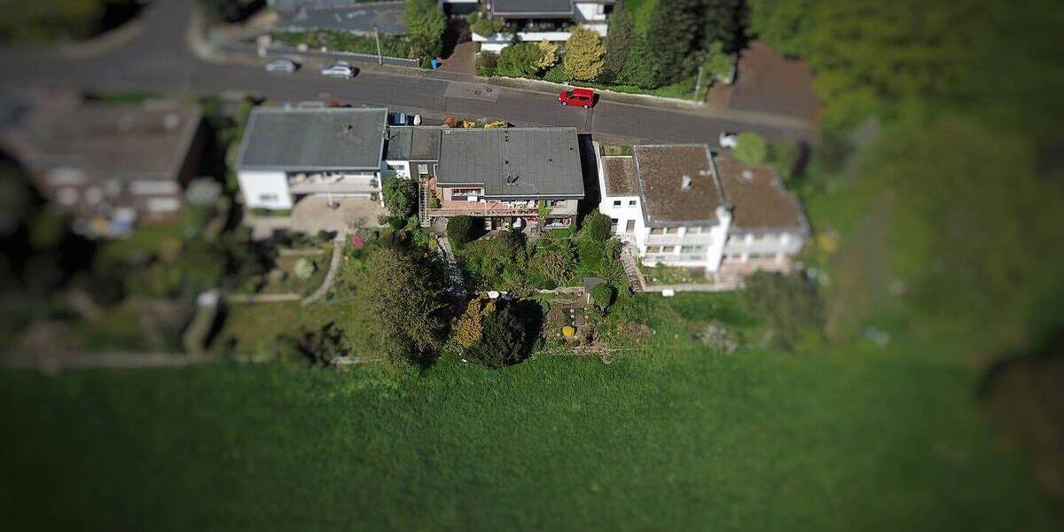 Bungalow Leverkusen Lützenkirchen - 9 Zimmer, 211 m&sup2;, 498.000&euro; | Angebot:26064429