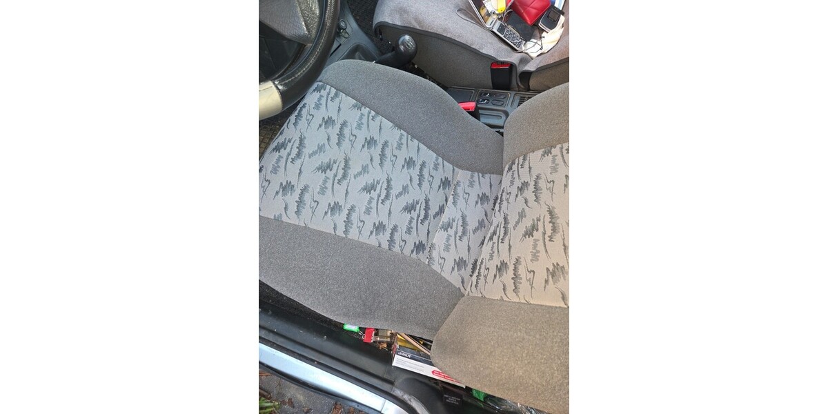 Lada 2111 52.000 km 2.200 &euro; Köln 50667