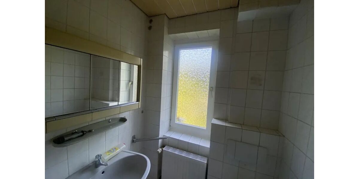 Provisionsfrei* Zweifamilienhaus mit Potential - Zweifamilienhaus Köln Höhenberg | Angebot:27353238