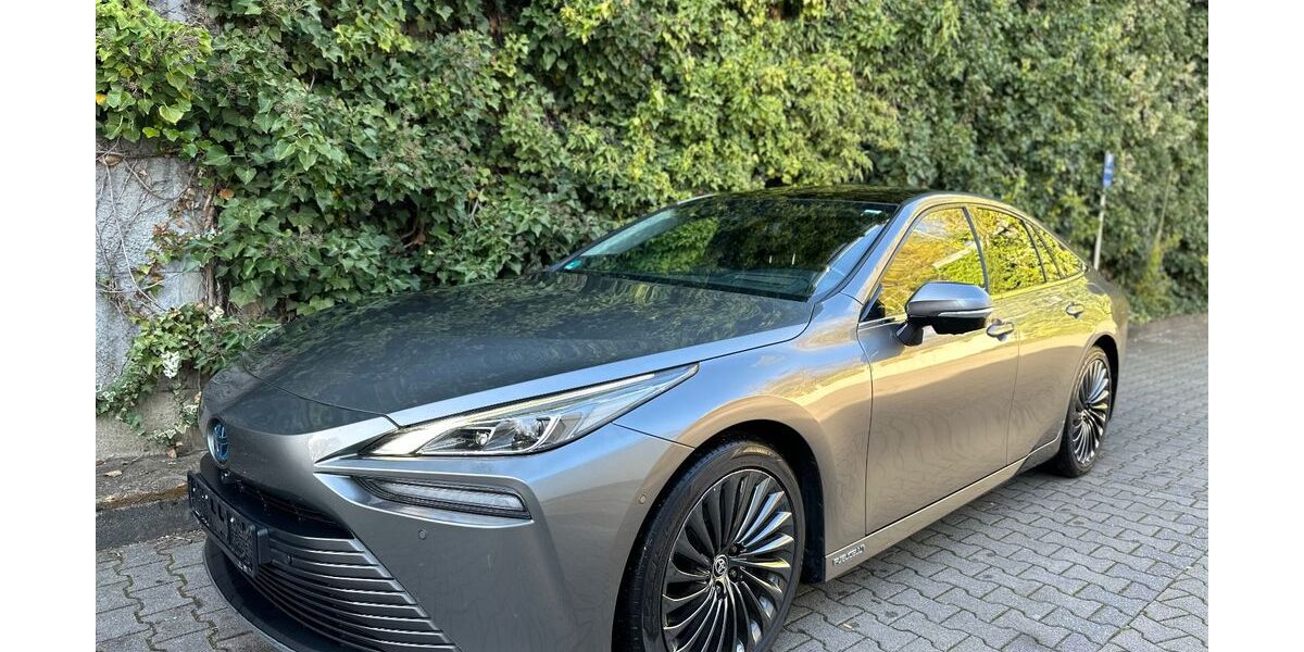 Toyota Mirai 92.000 km 12.490 &euro; Wuppertal 42281