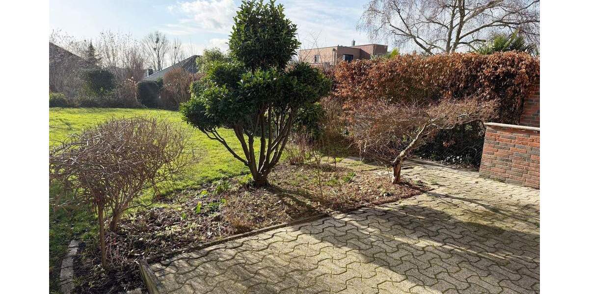 Mehrfamilienhaus, Wohnhaus Monheim am Rhein Baumberg - 9 Zimmer, 227 m&sup2;, 690.000&euro; | Angebot:25675243