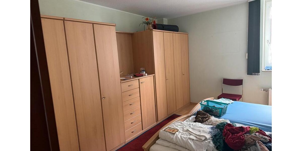 Etagenwohnung Neuss Holzheim - 3 Zimmer, 82 m&sup2;, 240.000&euro; | Angebot:26827318