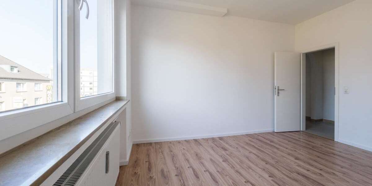 Etagenwohnung Köln-Ehrenfeld Ehrenfeld - 2 Zimmer, 65 m&sup2;, 1.250&euro; | Angebot:25457471