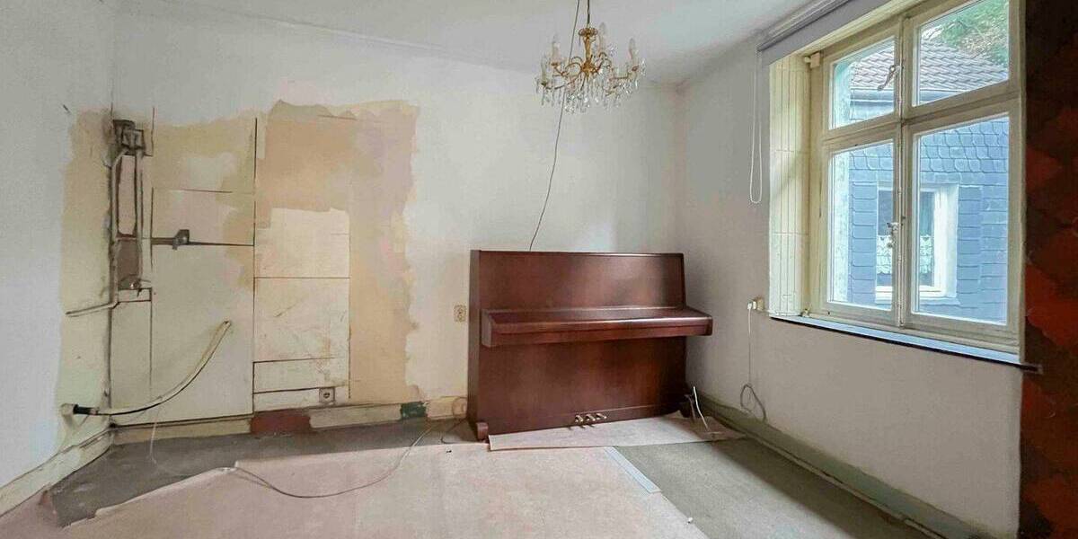 Einfamilienhaus Solingen Gräfrath - 6 Zimmer, 160.000&euro; | Angebot:26028367