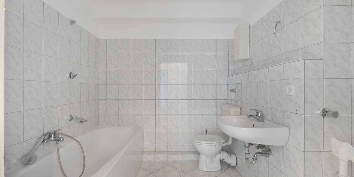 Etagenwohnung Düsseldorf Unterbilk - 2 Zimmer, 58 m&sup2;, 590&euro; | Angebot:26318598