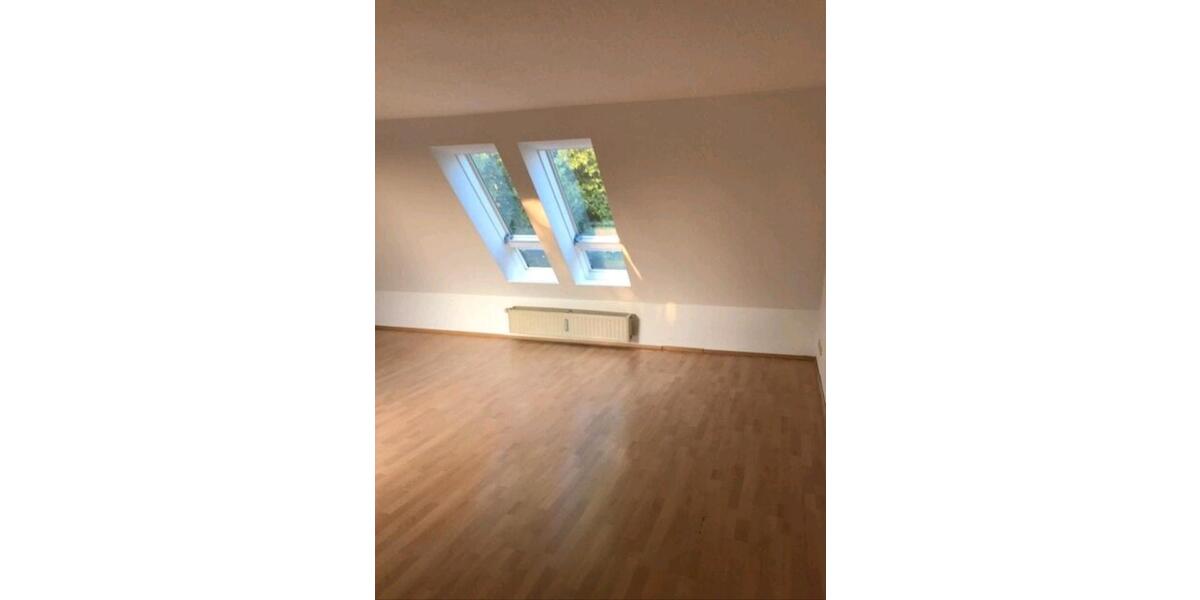 Dachgeschoßwohnung Köln Kalk - 2 Zimmer, 65 m&sup2;, 1.170&euro; | Angebot:24343999