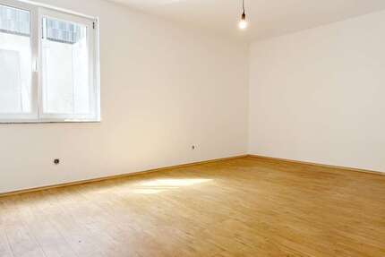 Wohnung Langenfeld - 1 Zimmer, 45 m&sup2;, 470&euro; | Angebot:26197652