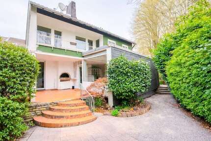 Haus Remscheid - 7.5 Zimmer, 220 m&sup2;, 465.000&euro; | Angebot:26164884