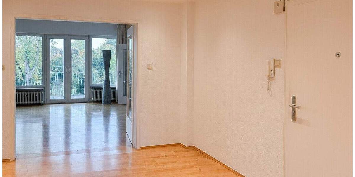 Etagenwohnung Düsseldorf Düsseltal - 3 Zimmer, 121 m&sup2;, 1.770&euro; | Angebot:25687711