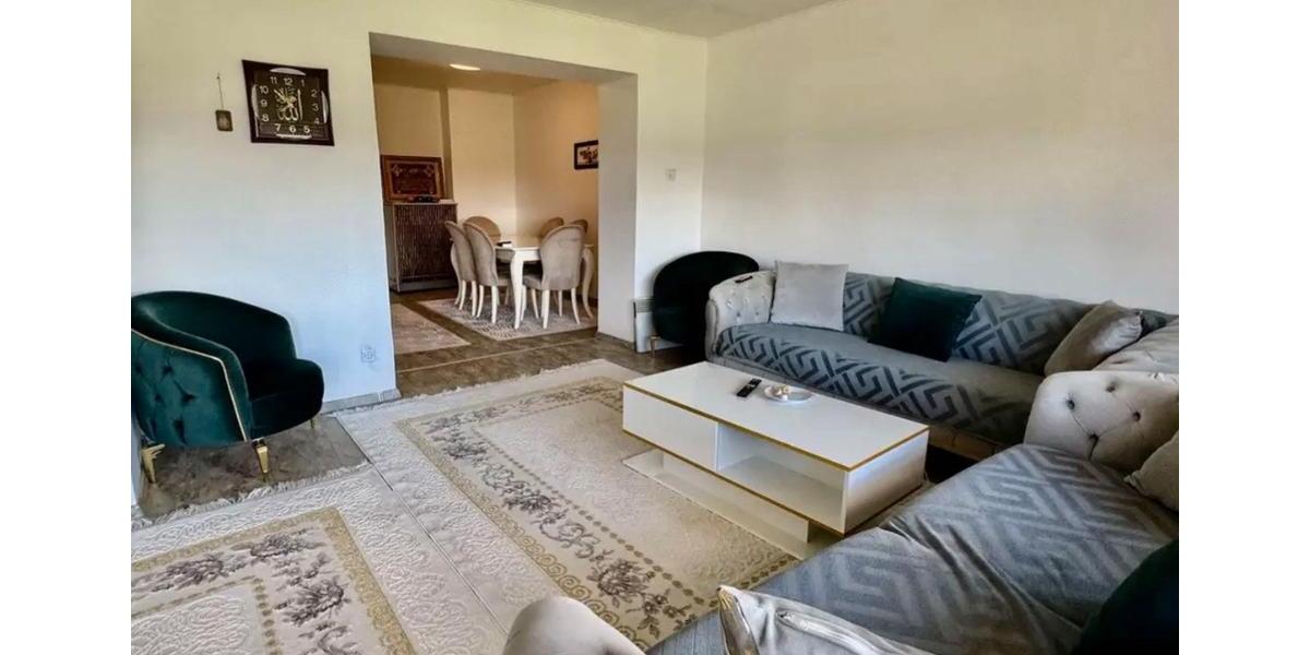 Reihenhaus Grevenbroich Neuenhausen - 8 Zimmer, 180 m&sup2;, 275.000&euro; | Angebot:26227521