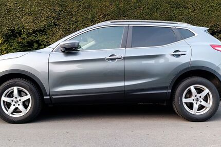 Nissan Qashqai 81.000 km 11.900 &euro; Leverkusen 51381