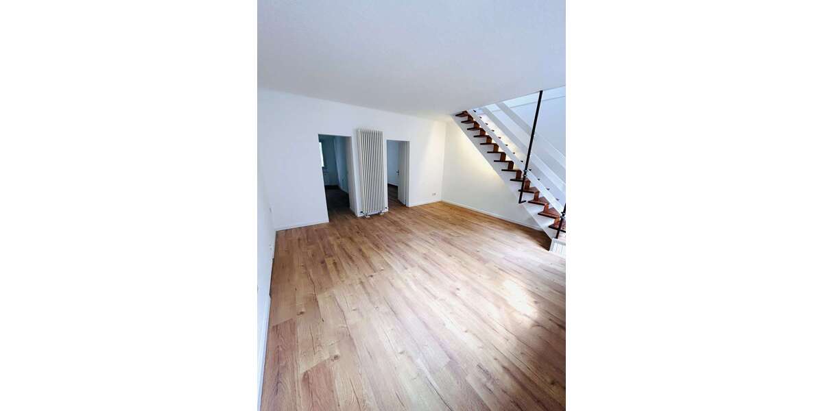 Einfamilienhaus Wuppertal Elberfeld - 17 Zimmer, 320 m&sup2;, 450.000&euro; | Angebot:26068421