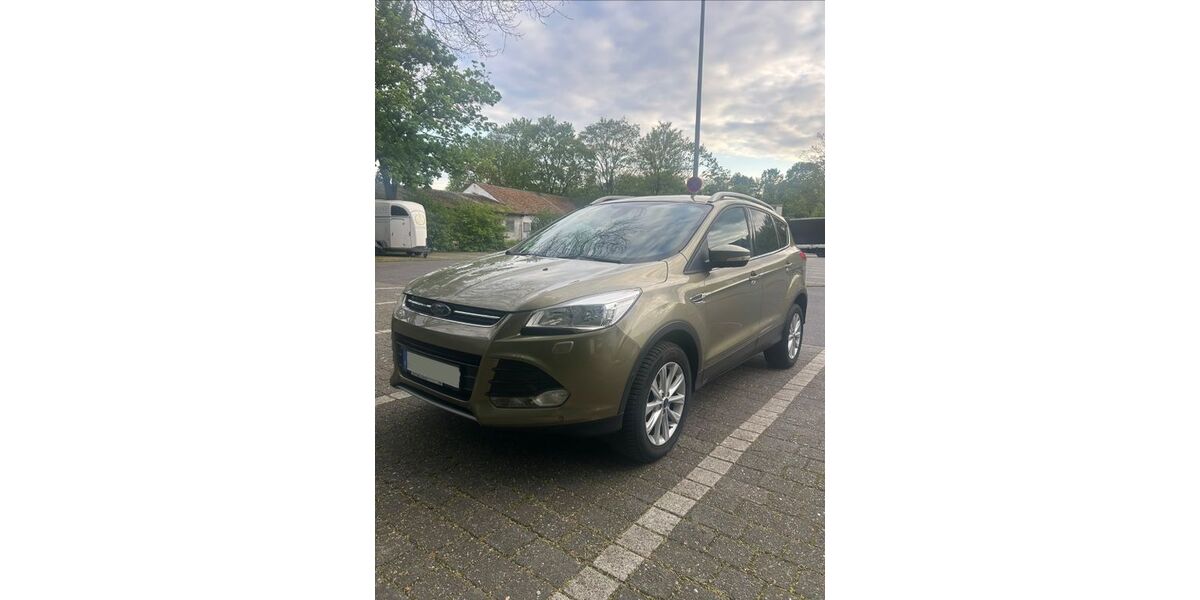 Ford Kuga 158.000 km 8.800 &euro; Köln 50769