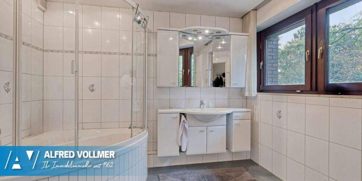 Mehrfamilienhaus, Wohnhaus Wuppertal Elberfeld - 9 Zimmer, 297 m&sup2;, 650.000&euro; | Angebot:25778305