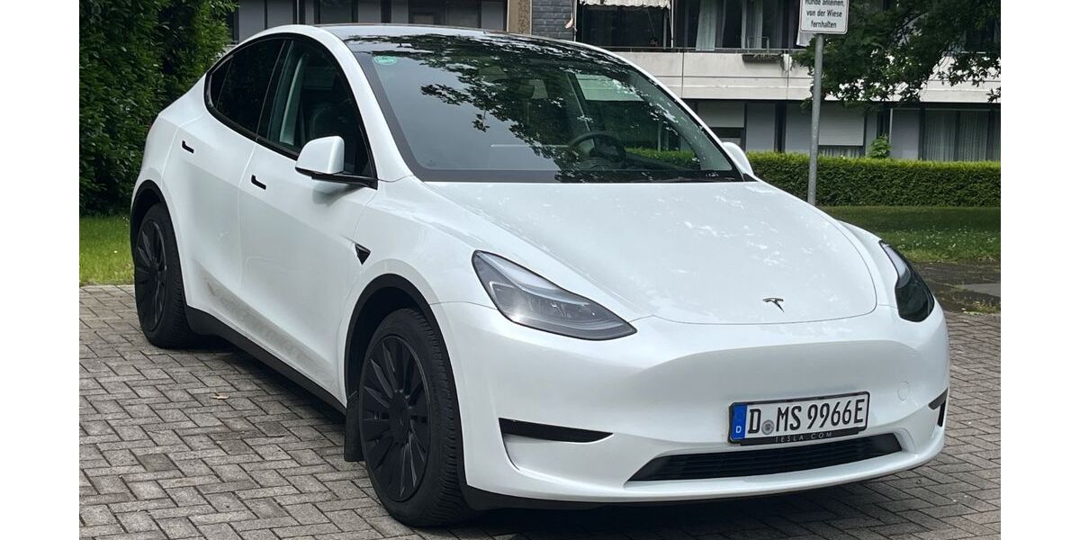 Tesla Model Y 75.000 km 30.900 &euro; Erkrath 40699