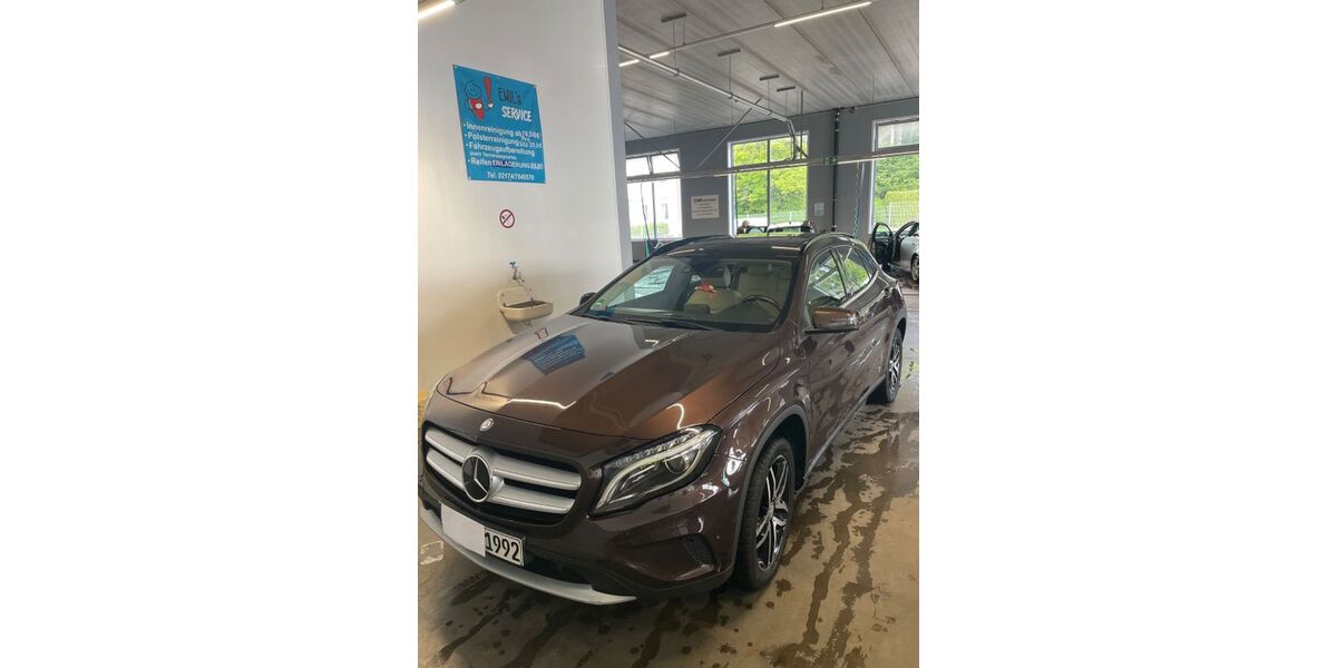 Mercedes-Benz GLA 250 109.000 km 16.490 &euro; Odenthal 51519