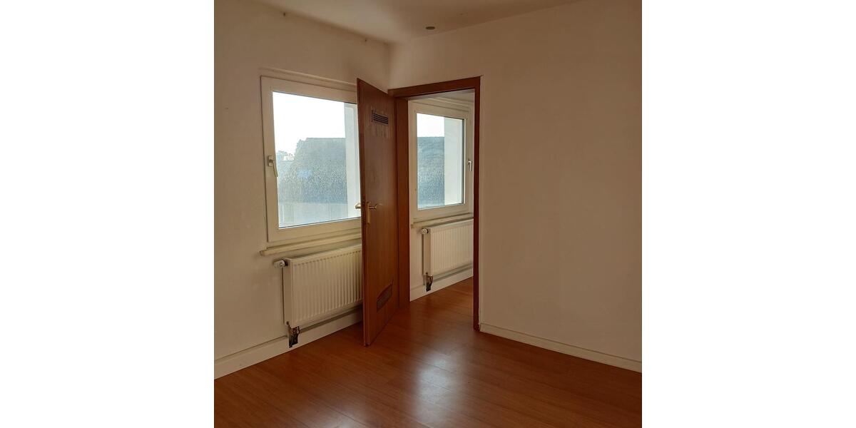 Dachgeschoßwohnung Köln Kalk - 3 Zimmer, 45 m&sup2;, 700&euro; | Angebot:25340193