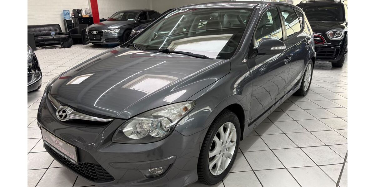Hyundai i30 187.000 km 3.750 &euro; Leverkusen 51371