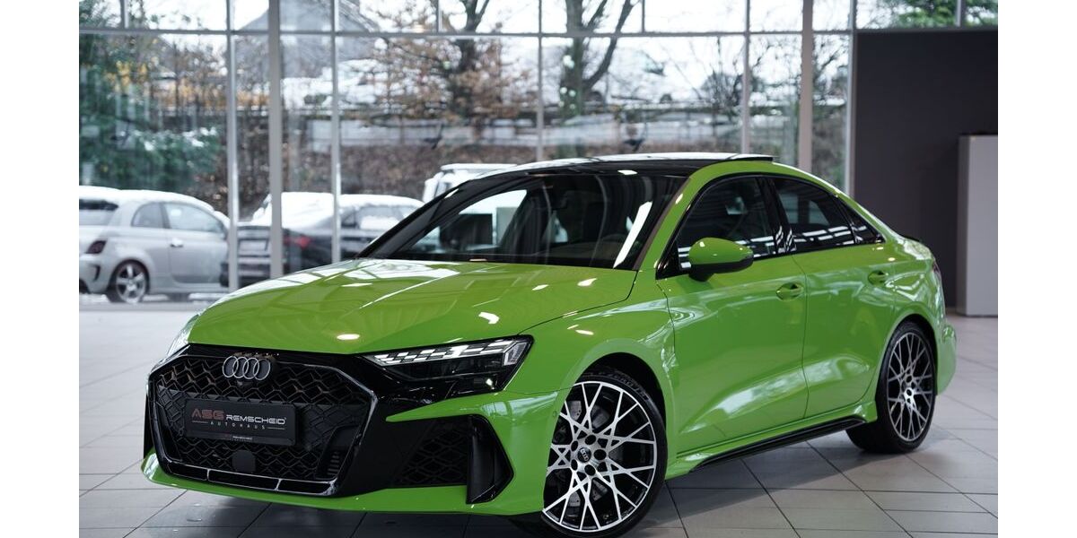 Audi RS3 3.500 km 62.900 &euro; Remscheid/NRW 42855