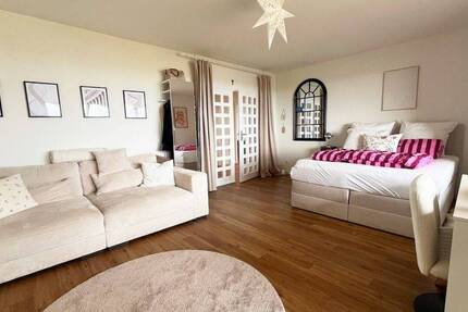 Wohnung Köln Bayenthal - 3 Zimmer, 94 m&sup2;, 1.690&euro; | Angebot:26064505