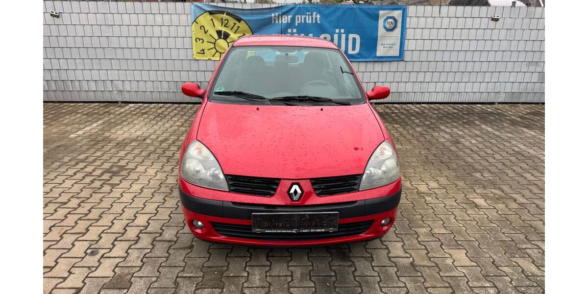 Renault Clio 164.000 km 2.000 &euro; Köln 50739