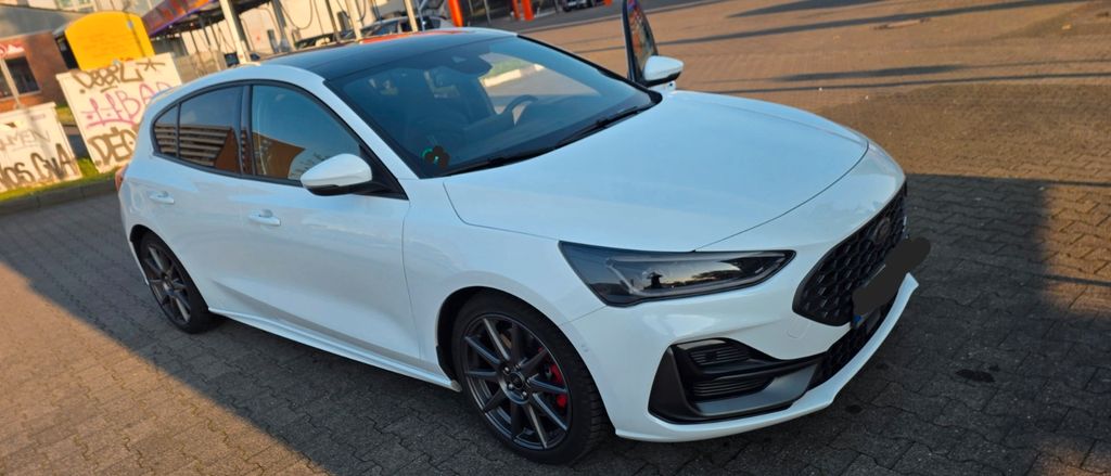 Ford Focus 37.500 km 29.900 &euro; Köln 50827