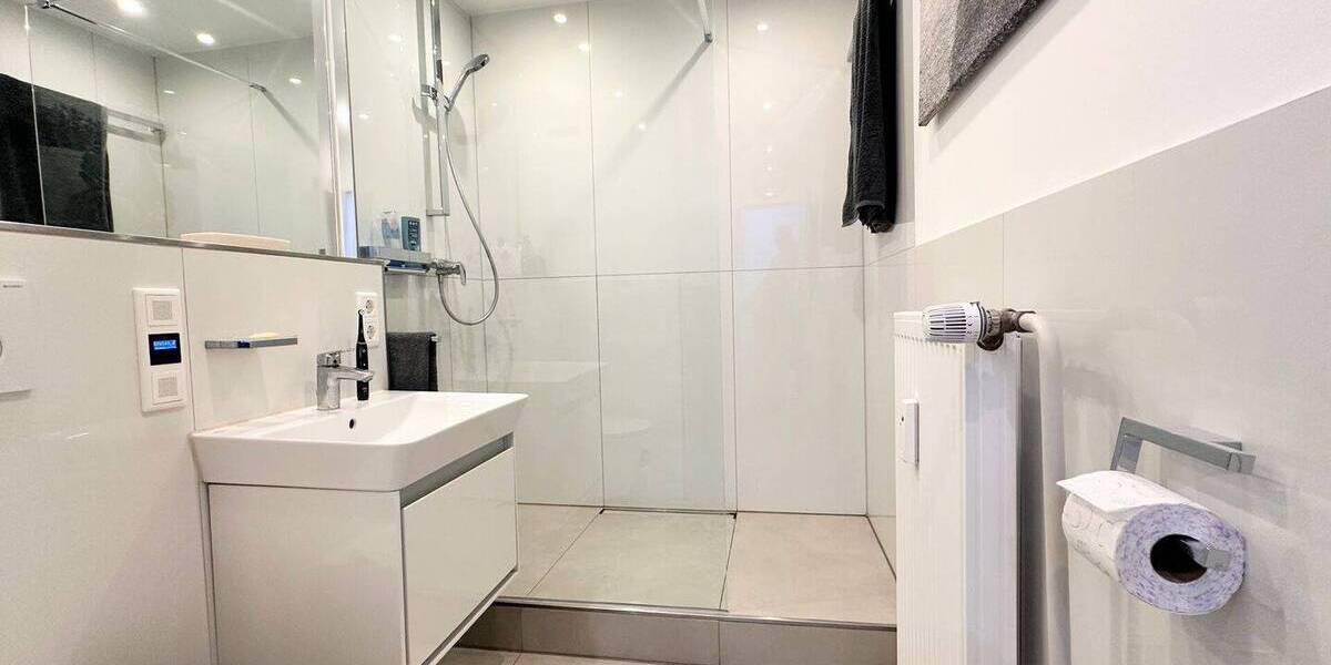 Etagenwohnung Neuss Rosellen - 2 Zimmer, 62 m&sup2;, 209.000&euro; | Angebot:26276444