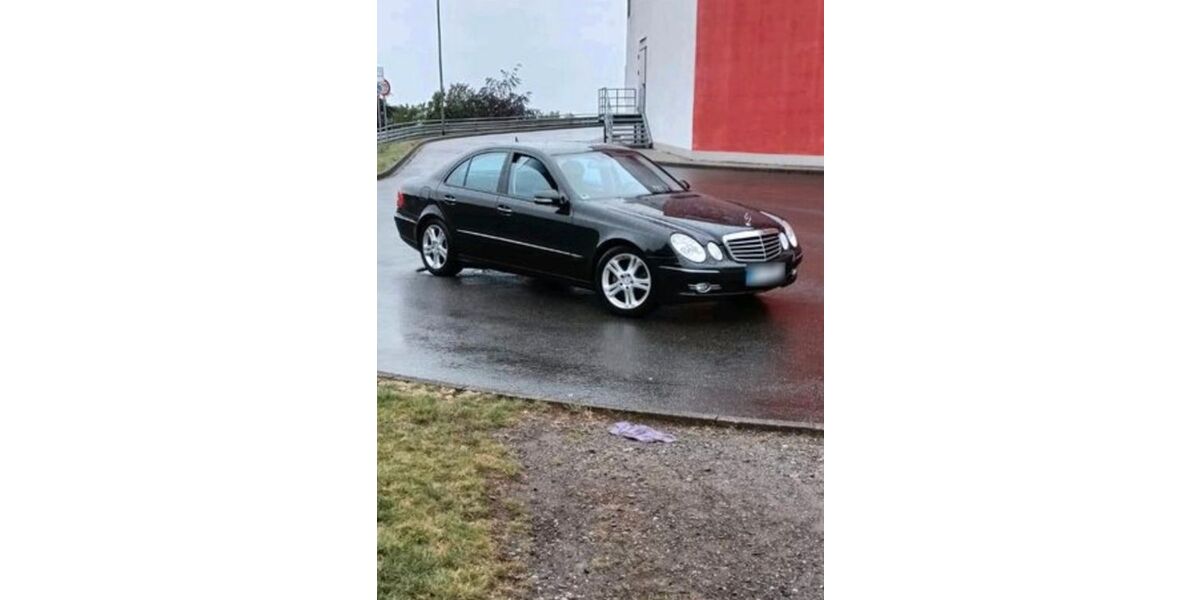 Mercedes-Benz 200 181.000 km 6.000 &euro; Remscheid 42859