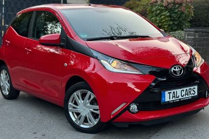 Toyota Aygo (X) 65.000 km 11.799 &euro; Wuppertal 42279