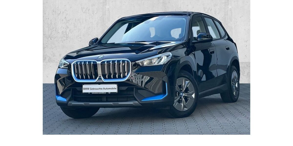 BMW iX1 37.793 km 32.880 &euro; Wuppertal 42117