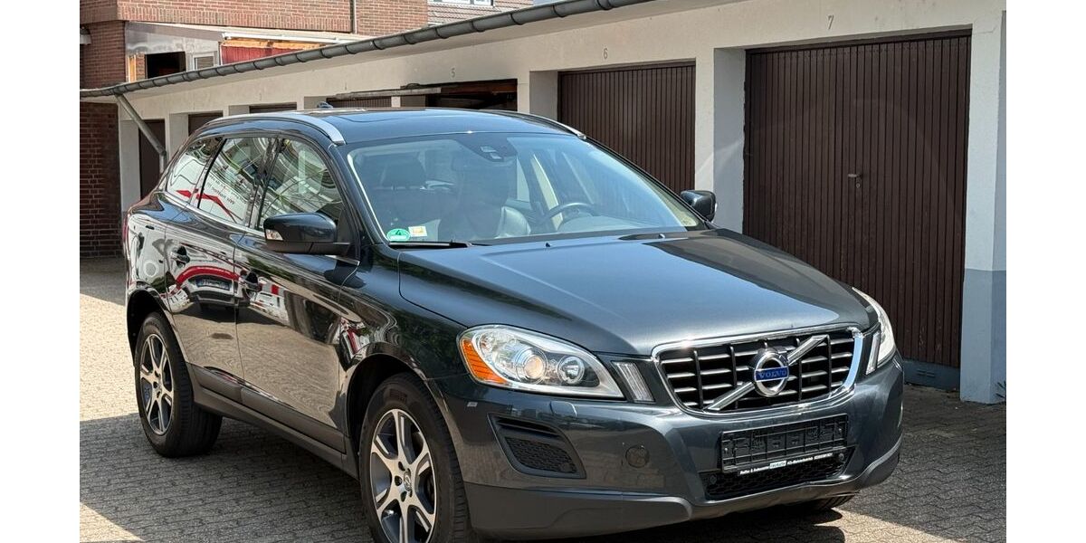 Volvo XC60 220.000 km 8.940 &euro; Düsseldorf 40468