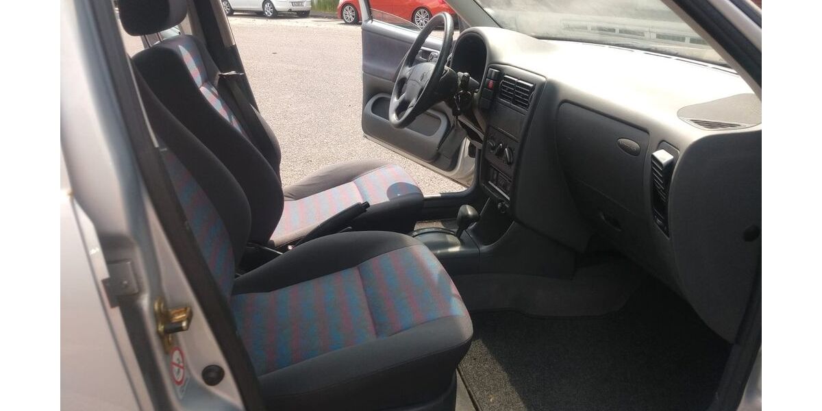 VW Polo 34.000 km 1.950 &euro; Leverkusen 51370
