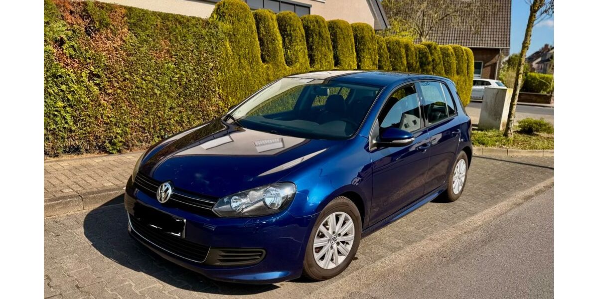 VW Golf 220.000 km 4.600 &euro; Köln 51147