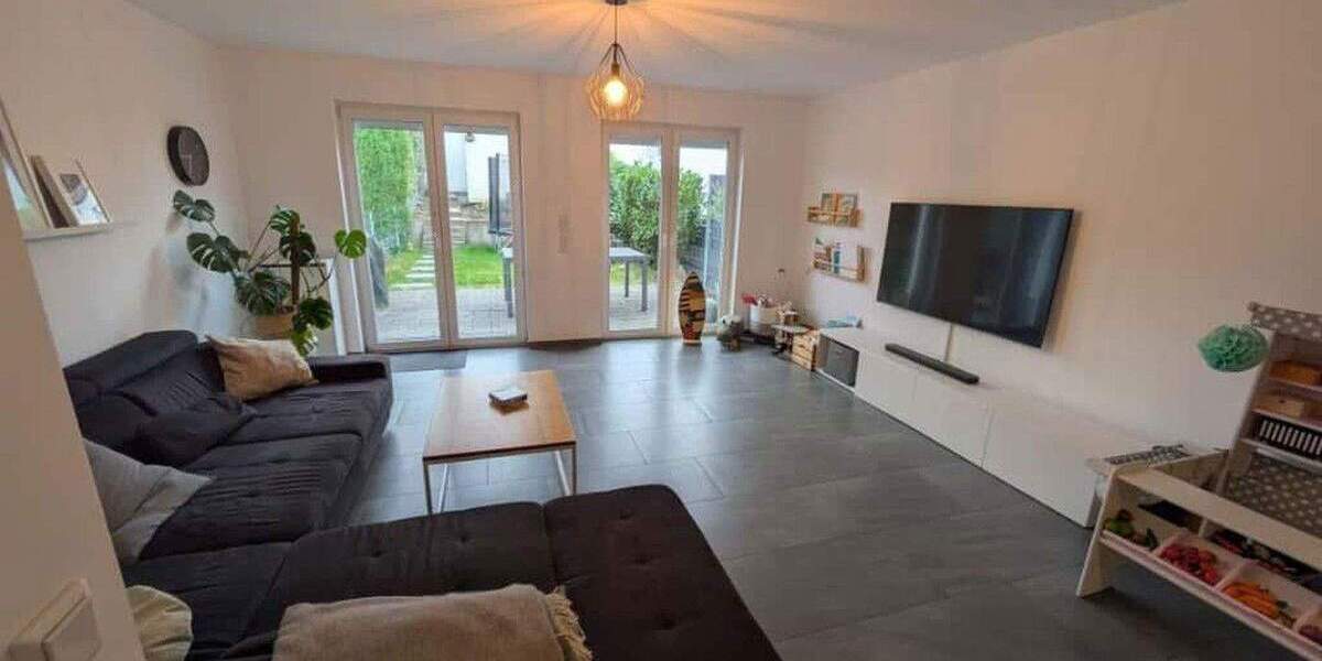 Reihenmittelhaus Leverkusen Lützenkirchen - 6 Zimmer, 174 m&sup2;, 555.000&euro; | Angebot:25798466