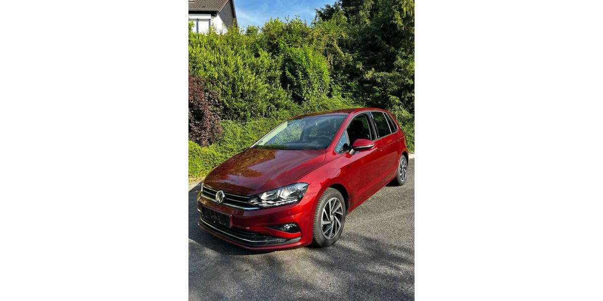 VW Golf Sportsvan 40.300 km 13.490 &euro; Velbert 42549