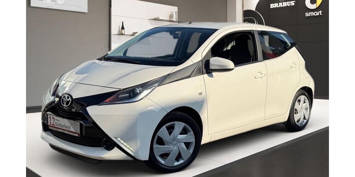 Toyota Aygo (X) 144.932 km 5.900 &euro; Köln 51067
