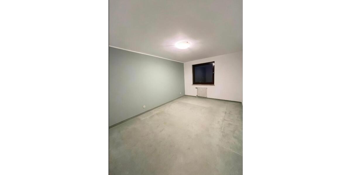 Etagenwohnung Radevormwald - 1 Zimmer, 82 m&sup2;, 585&euro; | Angebot:25174373