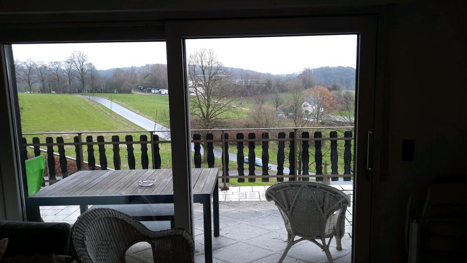 Hochparterre Bergisch Gladbach - 3 Zimmer, 110 m&sup2;, 1.280&euro; | Angebot:23684098