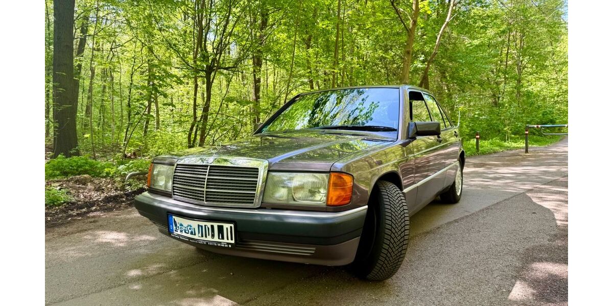 Mercedes-Benz 190 149.000 km 4.980 &euro; Köln 50937
