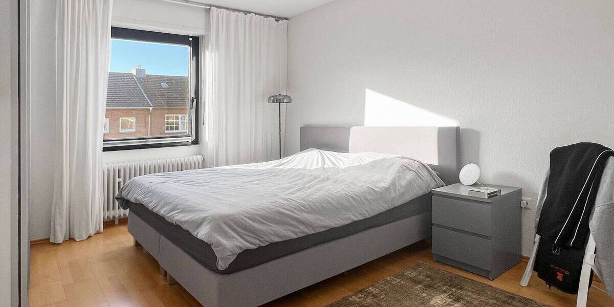 Mehrfamilienhaus, Wohnhaus Neuss Selikum - 7 Zimmer, 211 m&sup2;, 650.000&euro; | Angebot:25938942