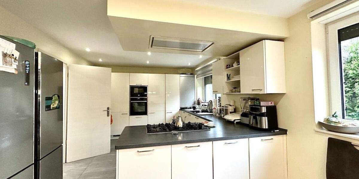 Einfamilienhaus Neuss Stadionviertel - 7 Zimmer, 255 m&sup2;, 998.000&euro; | Angebot:25687662