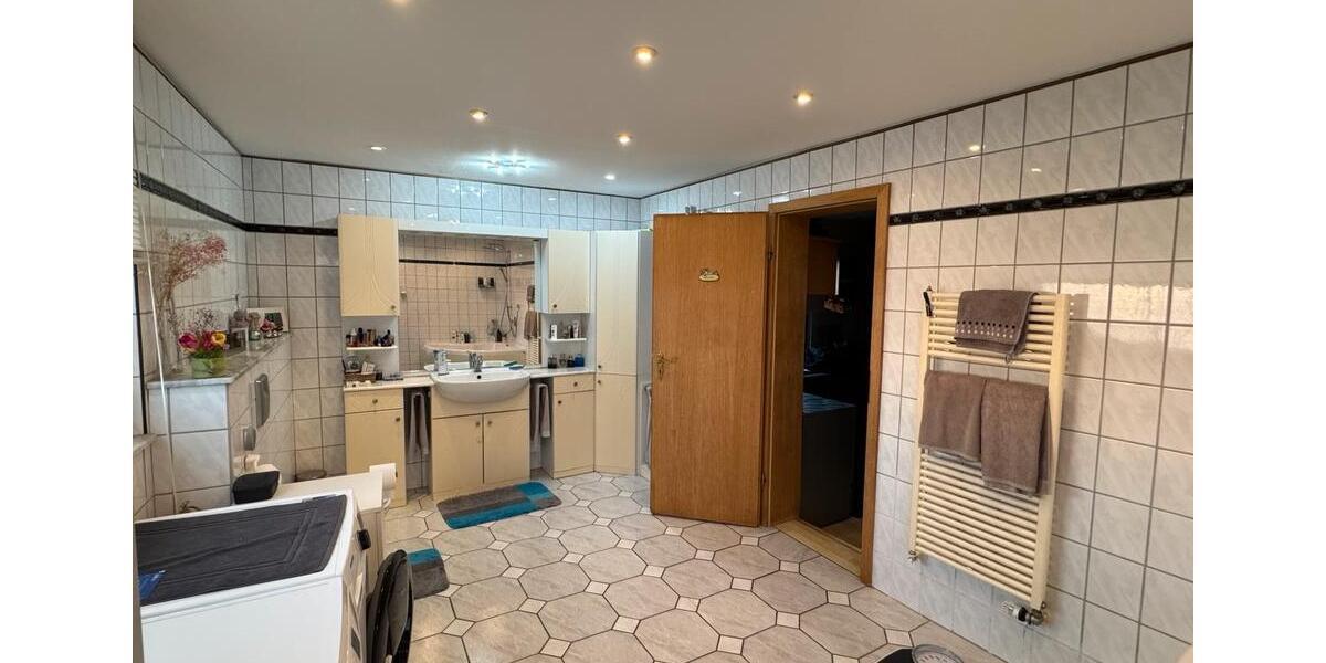 Einfamilienhaus Solingen Burg - 7 Zimmer, 178 m&sup2;, 299.000&euro; | Angebot:26152342