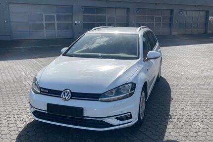 VW Golf 124.000 km 13.150 &euro; Köln 50937