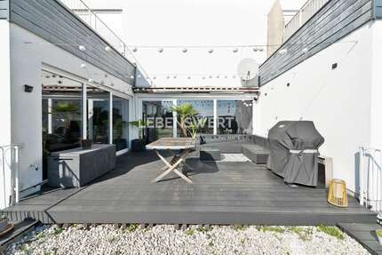 Wohnung Solingen Mitte - 3 Zimmer, 116 m&sup2;, 310.000&euro; | Angebot:25519374