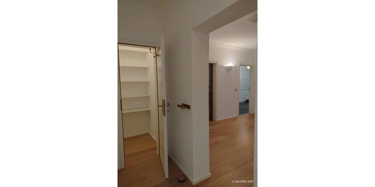 Köln-Marienburg repräsentative 3-Zimmer Wohnung mit großer Terrasse und TG-Stellplatz - Etagenwohnung Köln Marienburg | Angebot:26384750