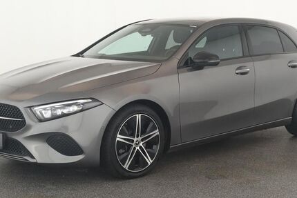 Mercedes-Benz A 250 23.900 km 31.984 &euro; Düsseldorf 40233