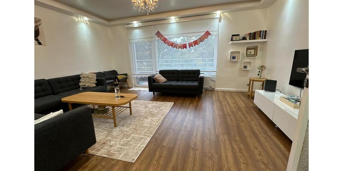 Etagenwohnung Köln Mülheim - 3 Zimmer, 75 m&sup2;, 390.000&euro; | Angebot:26126917