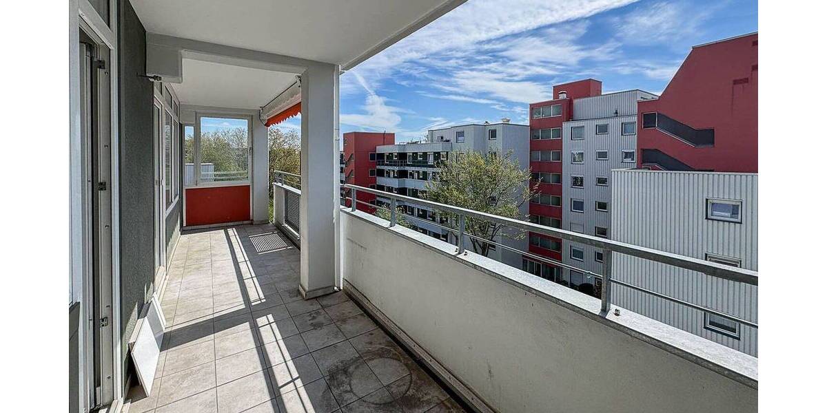 Etagenwohnung Köln Weiden - 2 Zimmer, 61 m&sup2;, 325.000&euro; | Angebot:26260643