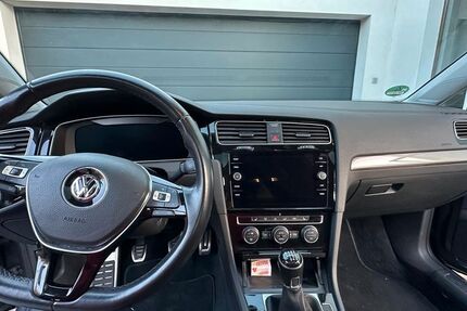 VW Golf 95.800 km 15.900 &euro; Ratingen 40882